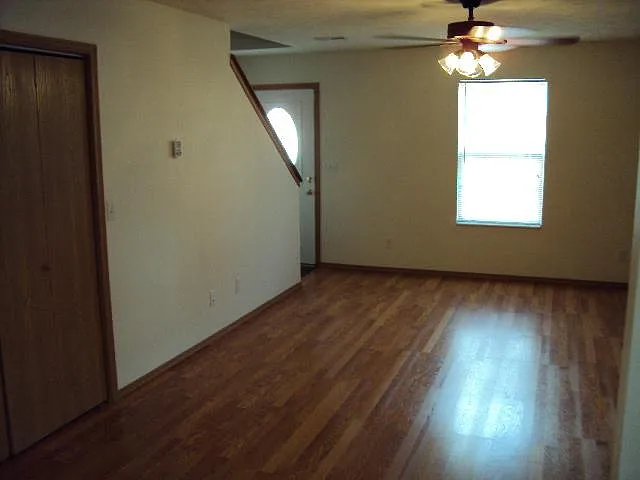 1423 W Frosty Dr #2 — Photo 3