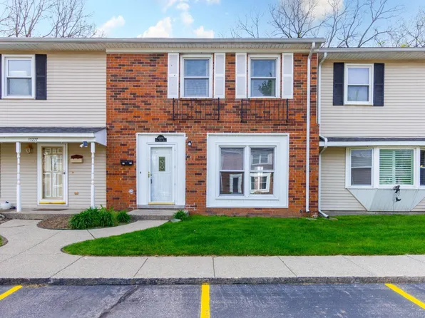13281 Lake Pointe Pass, Belleville, MI 48111