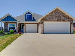 2386 N Citation Ave, Springfield, MO 65802