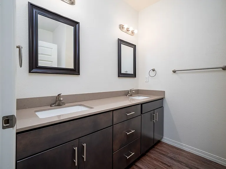 6006 SE 53rd Ave — Photo 22