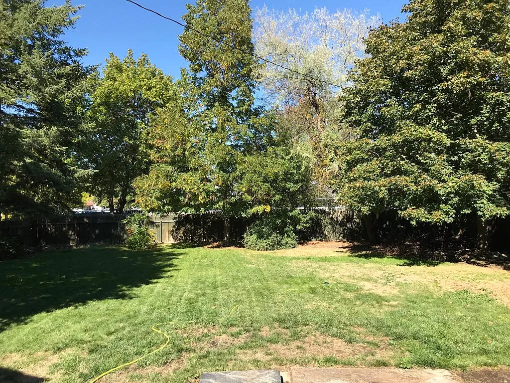 4 bed, 1700 sqft, $2,500 — Photo 2