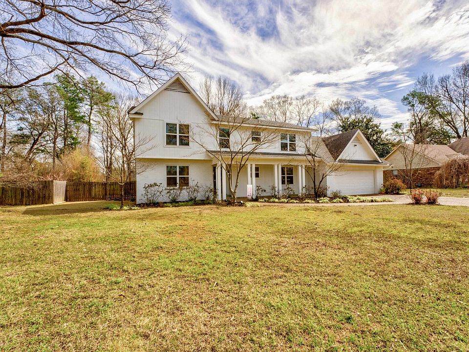 1st image of 1596 Holly Hill Dr