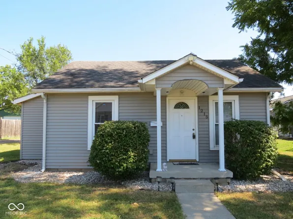 1215 Iowa St, Columbus, IN 47201