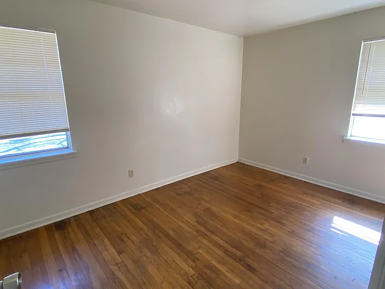 1002 Pine Dr — Photo 18