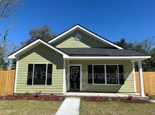 2204 Iowa St, Savannah, GA 31404