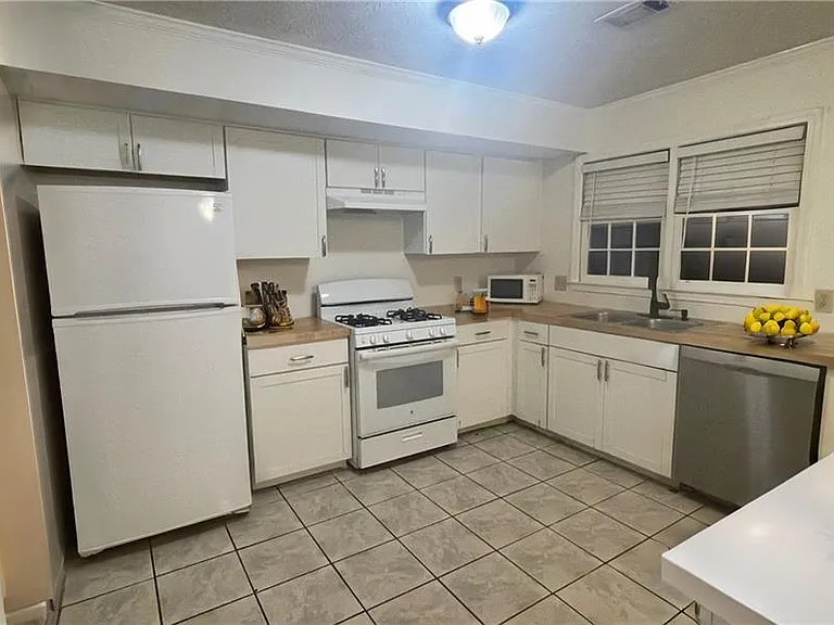 1405 Kennesaw Trace Ct NW — Photo 7