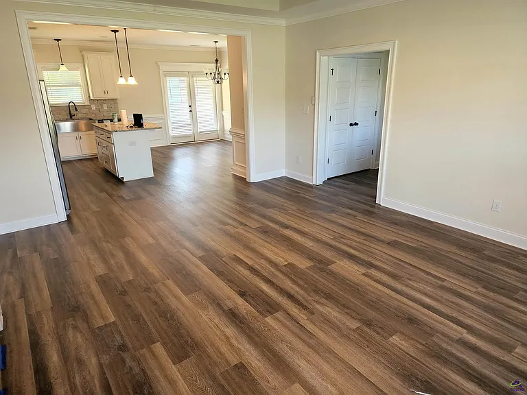 502 Charlestown Way — Photo 20