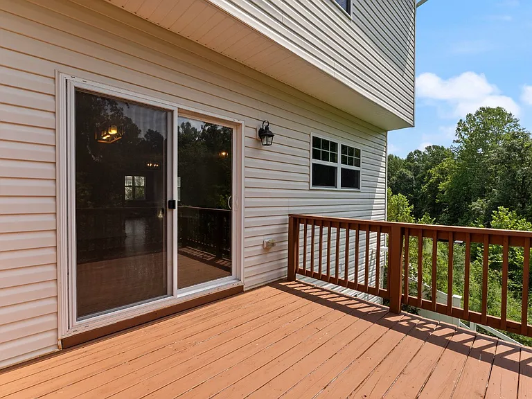 555 English Oak Ln — Photo 18