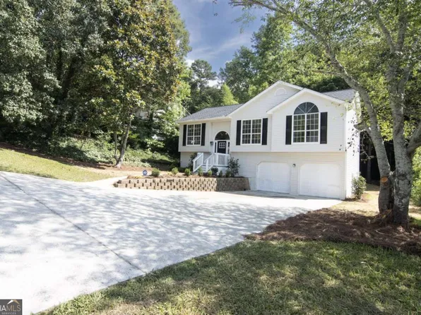 3826 Stoney Creek Dr, Flowery Branch, GA 30542
