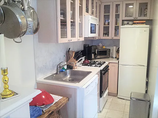 Rented by Big Apple NYC | media 4