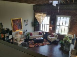 2332 S Michigan Ave, Chicago, IL 60616