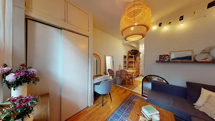 Rented by Bond New York | media 20