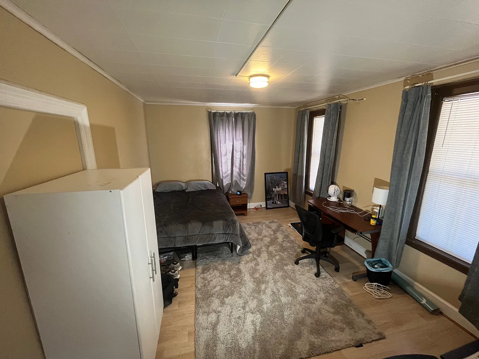 5 bed, 2500 sqft, $3,625 — Photo 3