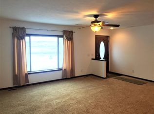 5468 Matthew Ave, Williston, ND 58801