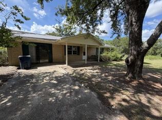 1297 Ebbie Ln, Florala, AL 36442