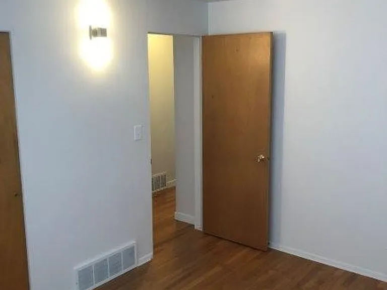 6330 N Elmhurst St — Photo 17
