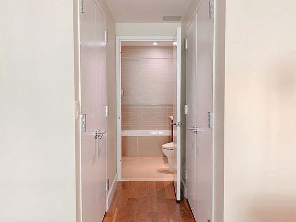 5th image of 2-17 51st Ave #702