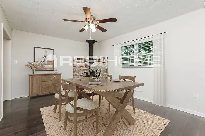 1407 Sunridge Rd — Photo 5