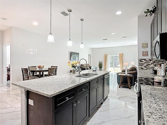 4th image of 471 GANNET COURT