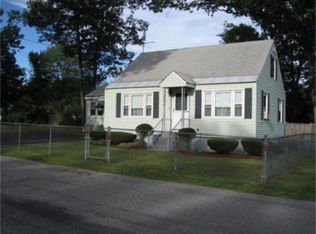 30 Campbell Dr, Lowell, MA 01851