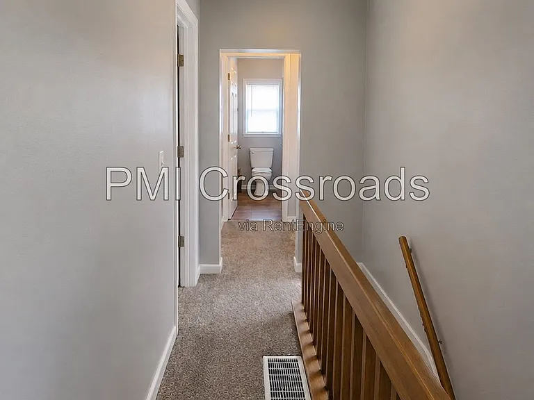 153 S Cypress Ave — Photo 22