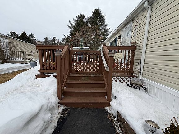2nd image of 213 Wickham St