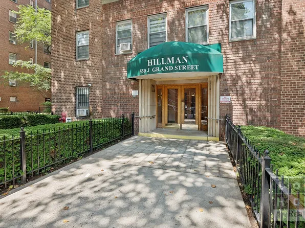 550 Grand Street image 11 of 19