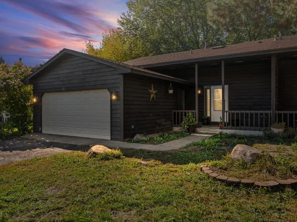 5570 Fillmore St NE, Fridley, MN 55432