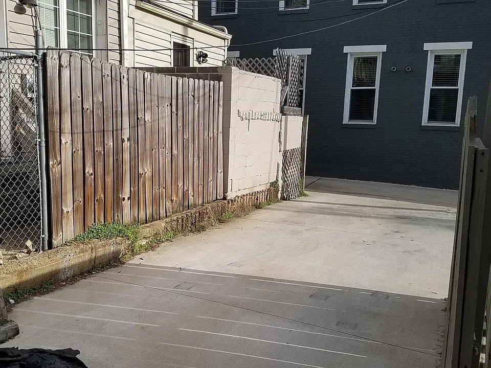 2 CAR PARKING PAD