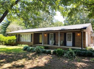 272 Lloyd St, Asheboro, NC 27205