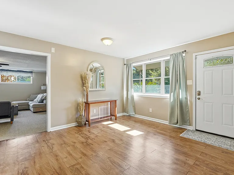 2222 Bacon Park Dr — Photo 7