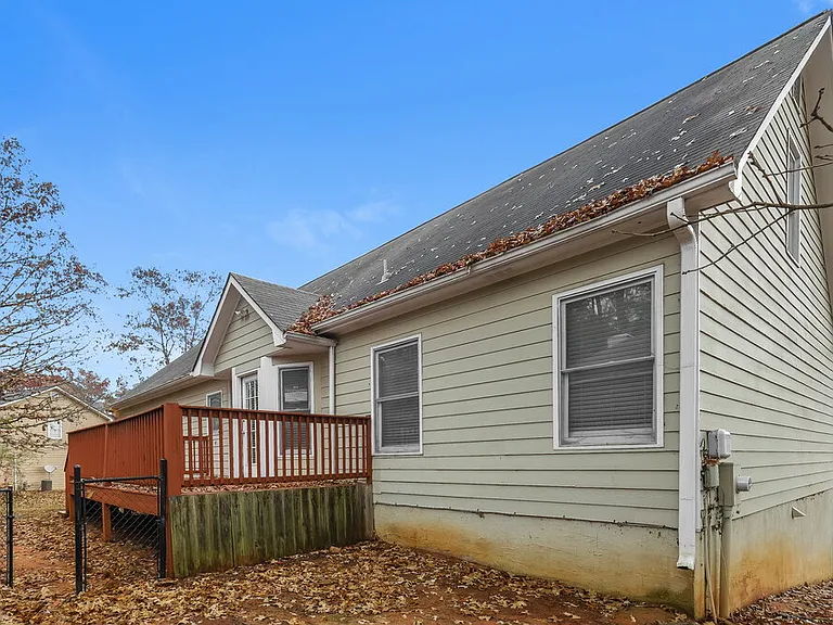 9704 Squirrel Wood Run — Photo 17