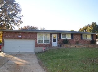 1145 Bluefield Dr, Florissant, MO