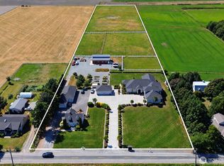 15834 Kamb Rd, Mount Vernon, WA 98273