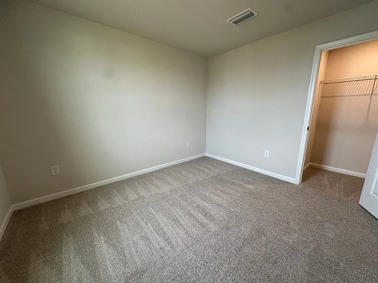 3616 Clyde St — Photo 8