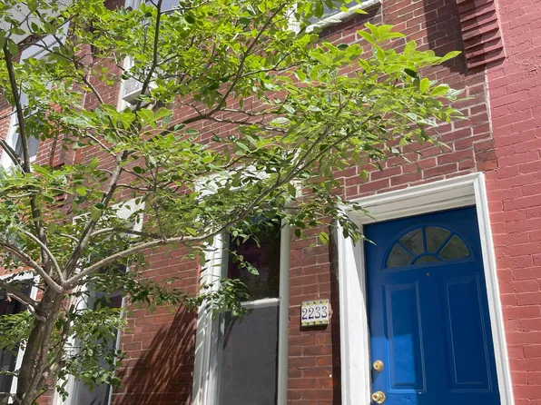 2233 Sears St, Philadelphia, PA 19146