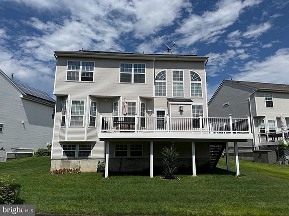 5th image of 115 Fountayne Ln