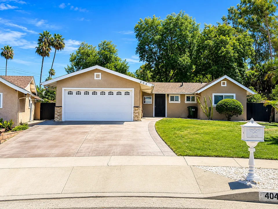 404 Garda Ave
