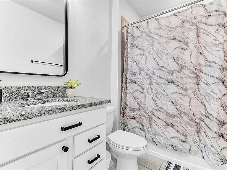 747 Citrus Isle Dr — Photo 8