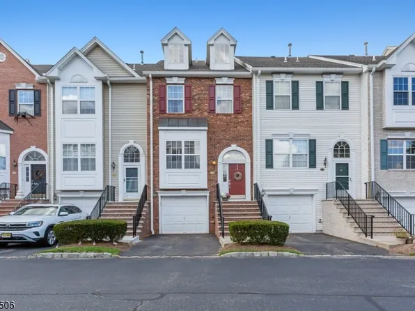 234 Terrace Lake Dr, Butler Boro, NJ 07405