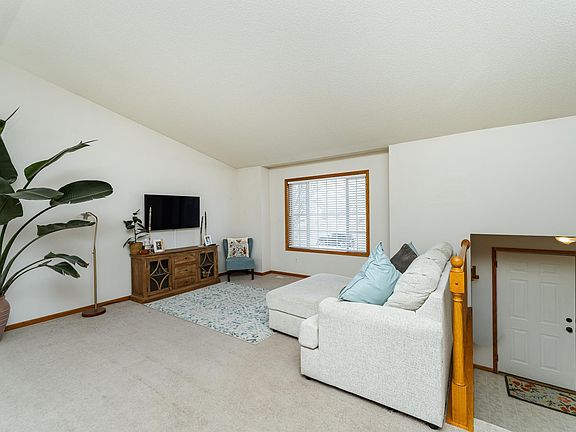 2nd image of 4862 Savannah Dr NW