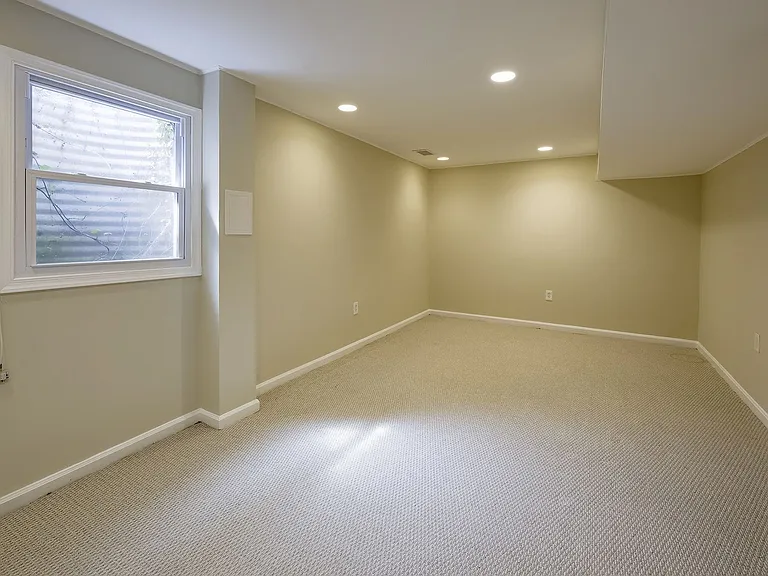 4 Ritchfield Ct — Photo 34