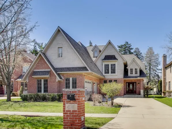 430 S Walnut St, Itasca, IL 60143