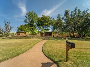 1501 W Elliott St, Breckenridge, TX 76424