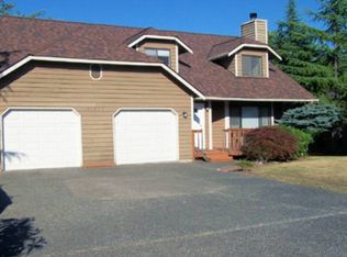 21417 Elm Dr, Brier, WA 98036