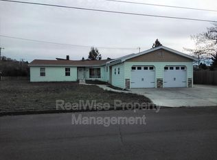 2347 Cannon Ave, Roseburg, OR 97471