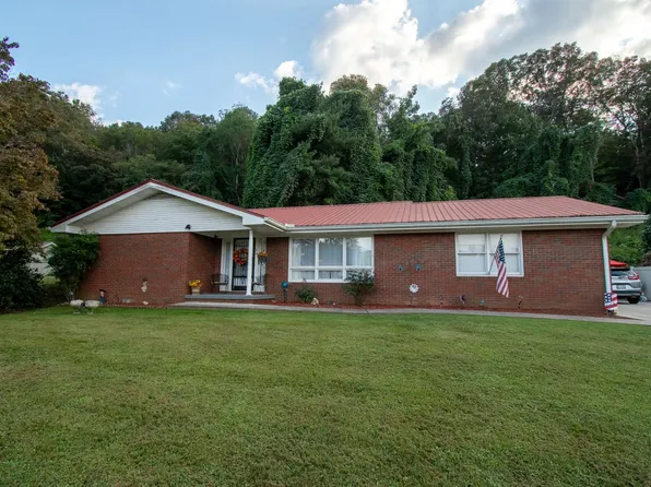 74 E Tennessee Ave, Mc Caysville, GA 30555