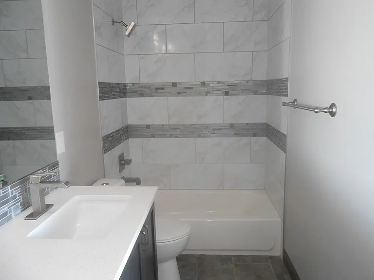 Guest Bath off Loft
