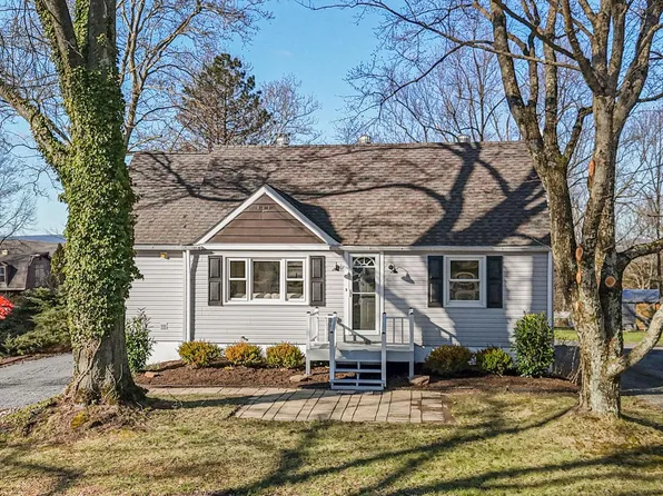 1693 Farmington Ave, Pottstown, PA 19464