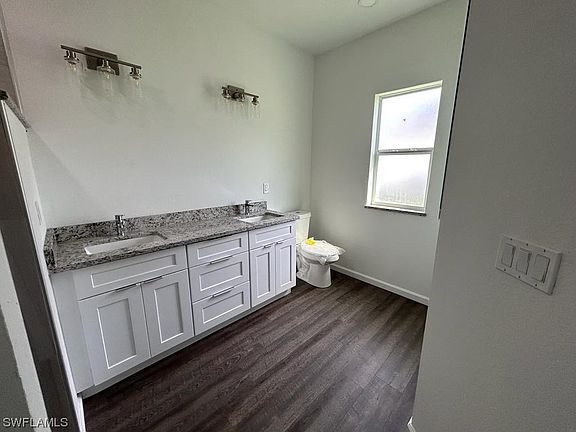 3rd image of 516 Walter Gifford Ave S